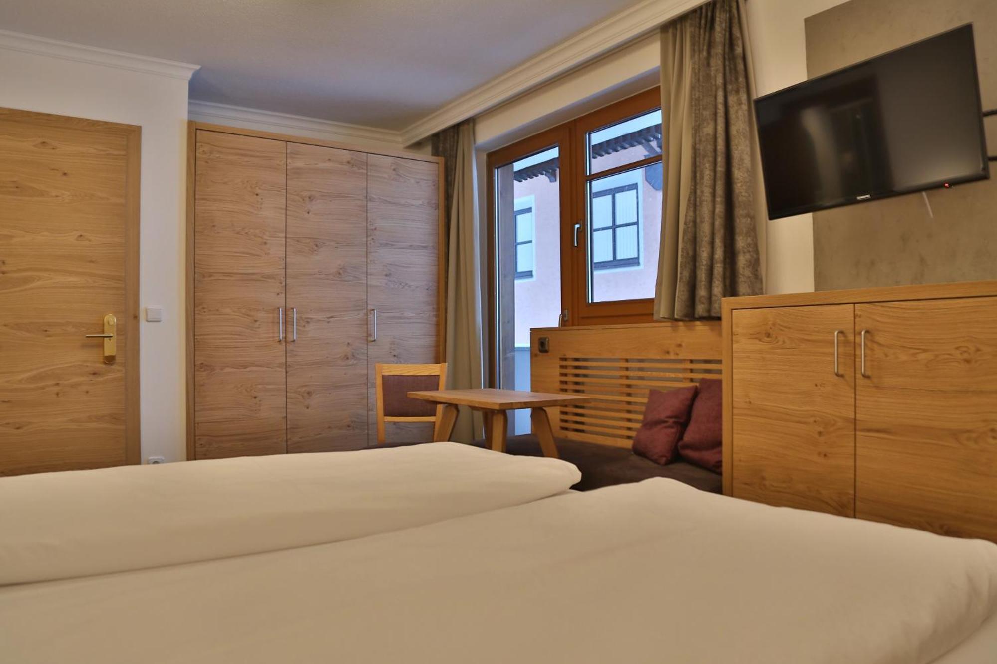 Aparthotel Acksteiner Sankt Anton am Arlberg Exterior photo