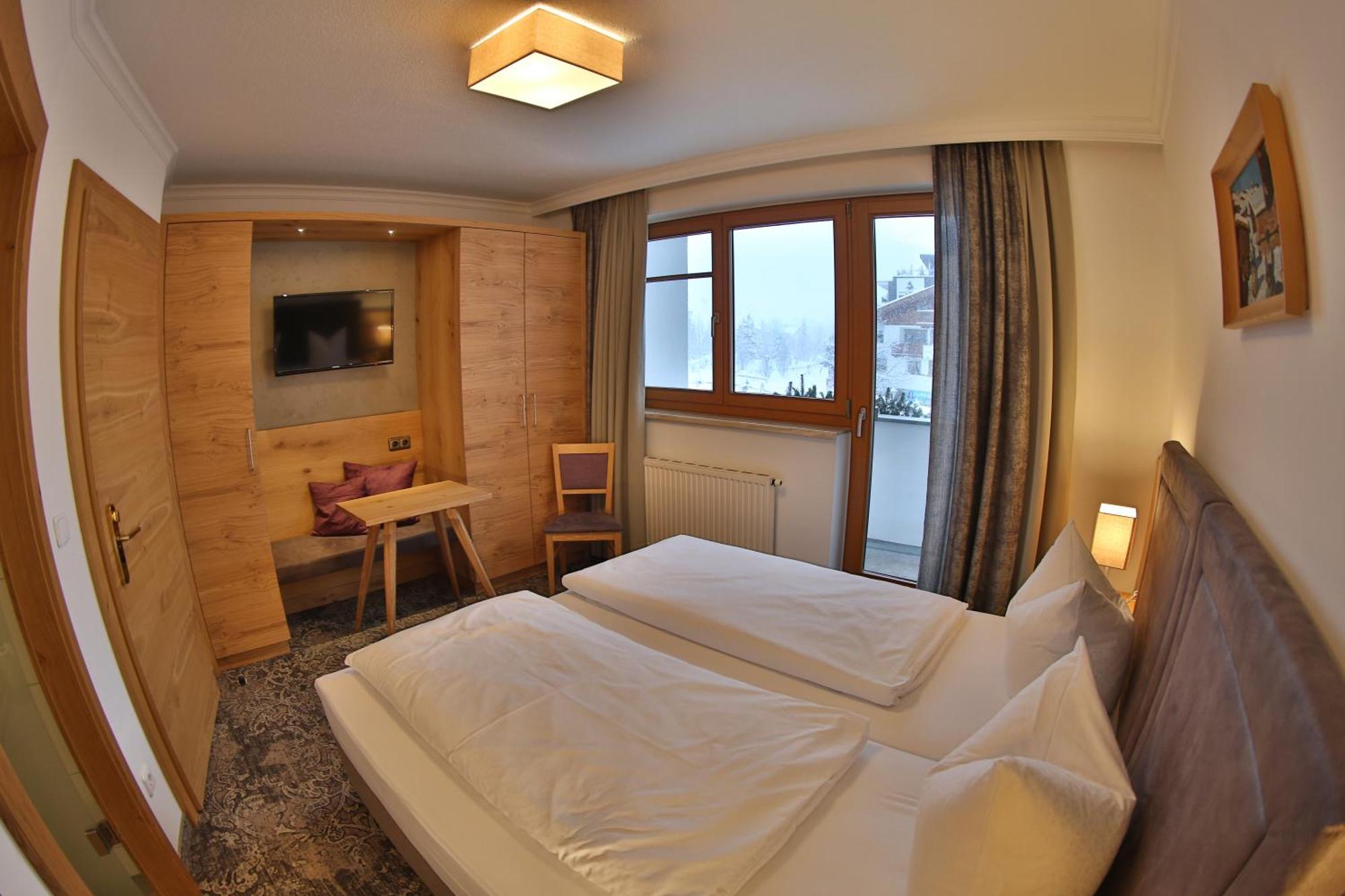 Aparthotel Acksteiner Sankt Anton am Arlberg Exterior photo