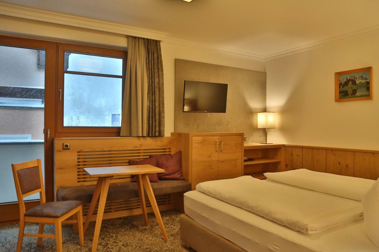 Aparthotel Acksteiner Sankt Anton am Arlberg Exterior photo