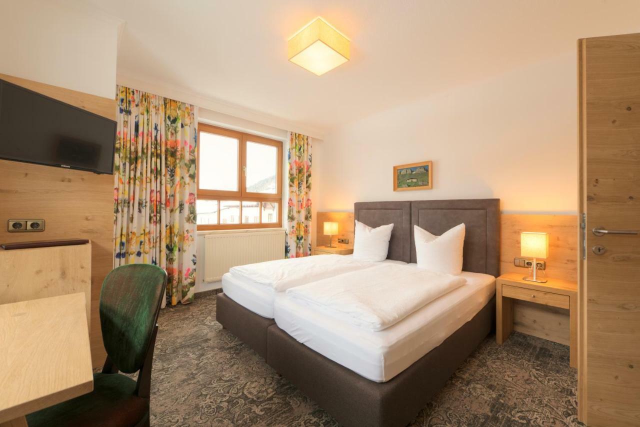 Aparthotel Acksteiner Sankt Anton am Arlberg Exterior photo